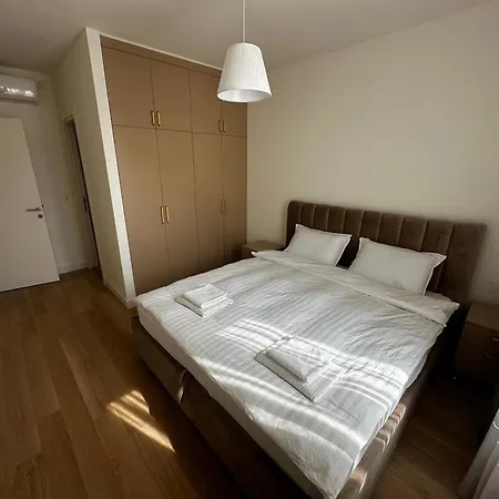 Luxe Corner Bw Apartamento Belgrado